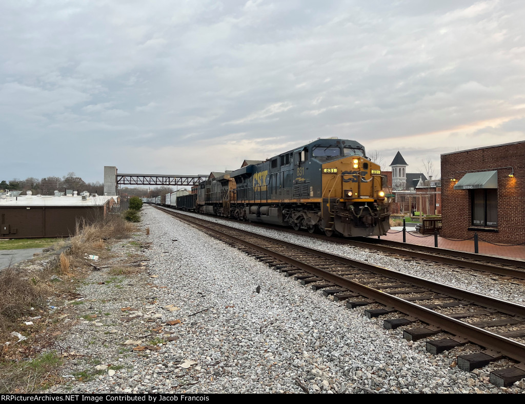 CSX 831